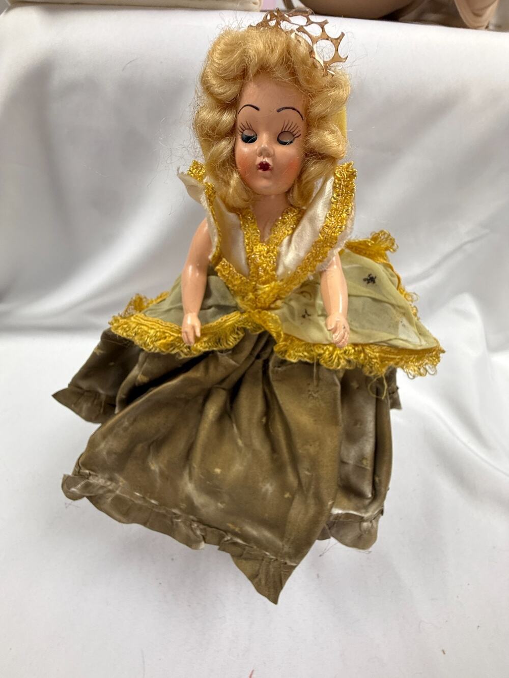 Vintage Ethnic Costume Doll Unmarked Sleep Eyes 7 Inch Free Standing Gold Blonde